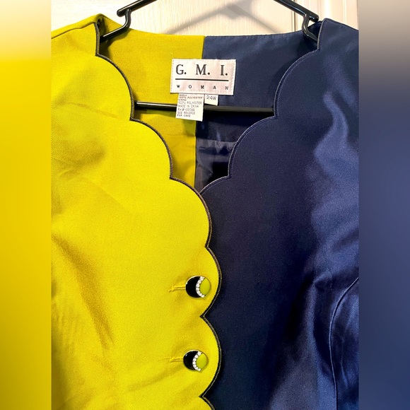 Just in time for Spring 2 Piece skirt Suit. - Picture 5 of 7